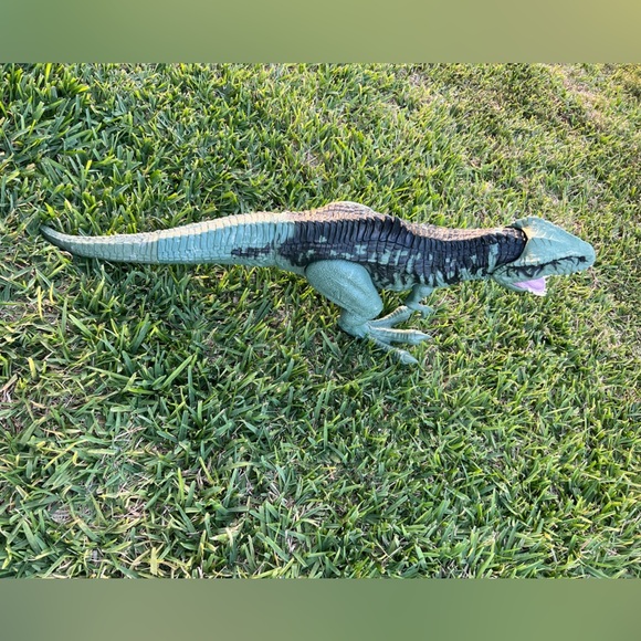 Jurassic Park Giganotosaurus - Picture 5 of 14